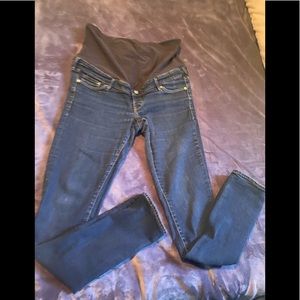 Woman’s maternity pants